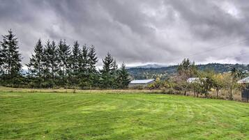 House (6 Bedrooms) | Interior