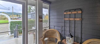 Spacious Home w/ Yard, 20 Miles to Olympic NP