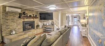 Spacious Home w/ Yard, 20 Miles to Olympic NP
