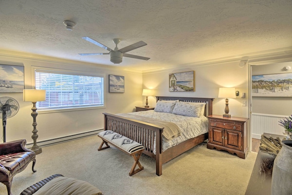 Spacious Home W/ Yard, 20 Miles To Olympic Np - Miller Peninsula State Park, Sequim