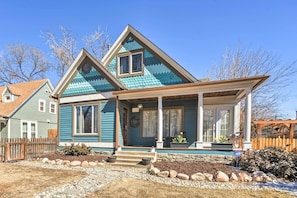 Interior - Historic Old Colorado City Home w/ Backyard! (Colorado Springs)