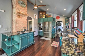 Interior - Historic Old Colorado City Home w/ Backyard! (Colorado Springs)