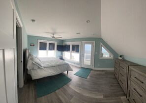3 bedrooms, in-room safe, free WiFi, bed sheets