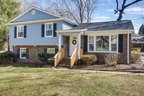 Interior - Sunny Family Home, 3 Mi to High Point Market! (High Point)