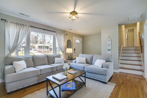 House (4 Bedrooms) | Interior - Sunny Family Home, 3 Mi to High Point Market! (High Point)