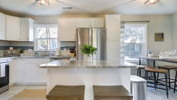 Rumah (4 Bedrooms) | Interior