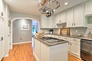 Interior - Creekside Brevard Home < 1 Mi to Downtown! (Brevard)