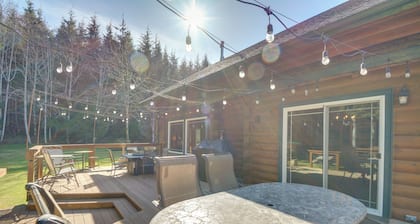Peaceful Retreat on 10 Acres < 7 Miles to La Push