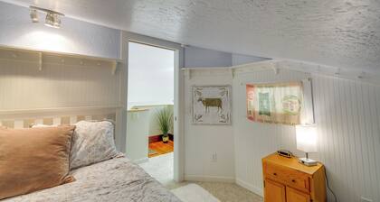 Peaceful Retreat on 10 Acres < 7 Miles to La Push
