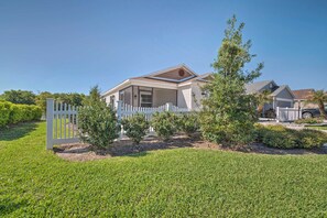 House (2 Bedrooms) | Interior - The Villages Retreat w/ Lanai & Lake Views! (Wildwood)