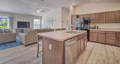 The Villages Retreat w/ Lanai & Lake Views!