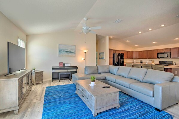 House (2 Bedrooms) | Interior