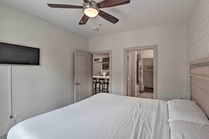 Apartment (2 Bedrooms) | Interior - Modern Nashville Condo: 7 Mi to Downtown! (Nashville)