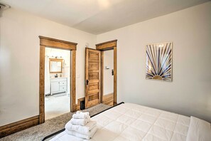 Apartment (1 Bedroom) | Interior - Cozy Eclectic Home ~ 1 Mi to Downtown Spokane (Spokane)