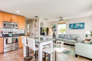 Cottage (2 Bedrooms) | Interior - South Hutchinson Island Cottage w/ Beach Access! (Jensen Beach)