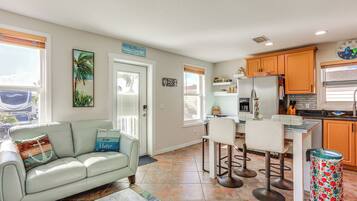 Cottage (2 Bedrooms) | Interior