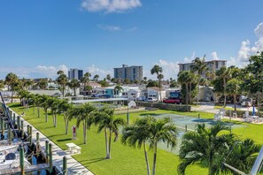 Cottage (2 Bedrooms) | Interior - South Hutchinson Island Cottage w/ Beach Access! (Jensen Beach)