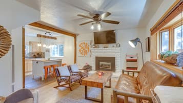 Rumah (3 Bedrooms) | Bagian depan properti