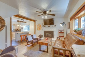 House (3 Bedrooms) | Front of property