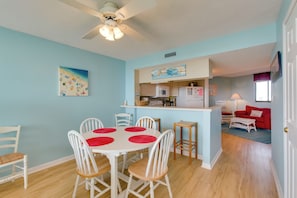 Interior - Sands Villa Resort Oceanfront Condo With Pools! (Atlantic Beach)