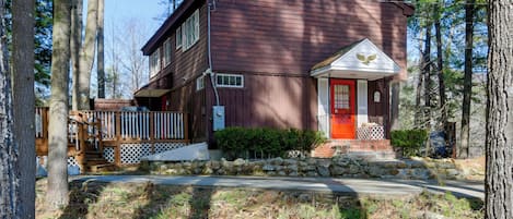 House (4 Bedrooms) | Front of property