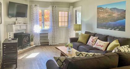 Hike, Ski, Explore: Lincoln Condo w/ Pool Access