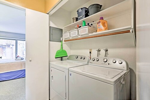 Quiet South Lake Tahoe Condo ~ 1 Mi to Keys Beach!