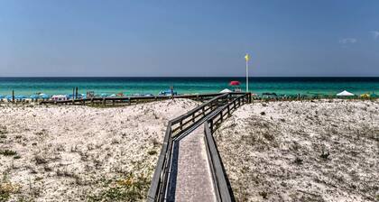 Okaloosa Island Escape: Bayfront Condo Near Beach