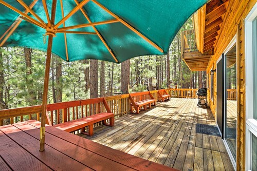 4 Mi to Heavenly: Home w/ Deck in South Lake Tahoe