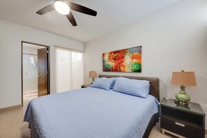 公寓 (2 Bedrooms) | 2 多间卧室、笔记本电脑工作区、熨斗/熨衣板、床单