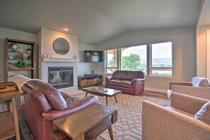 House (4 Bedrooms) | Front of property - Manson Villa w/ Hot Tub ~ 1 Mi to Wineries! (Manson)