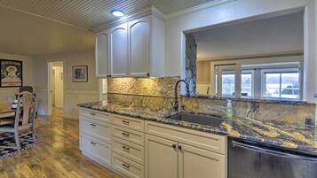 Casa (2 Bedrooms) | Interior