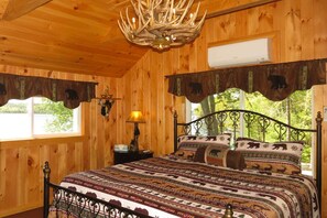 4 phòng ngủ, khu vực làm việc phù hợp cho laptop 