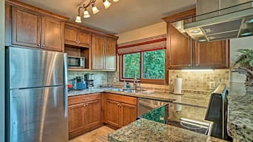 Rumah (4 Bedrooms) | Interior