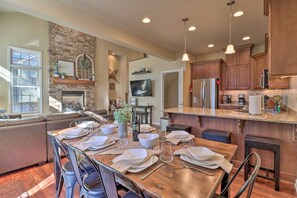 Leilighet (5 Bedrooms) | Eget kjøkken | Mikrobølgeovn, ovn, kokeplater og oppvaskmaskin