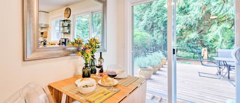 Cottage (2 Bedrooms) | Interior