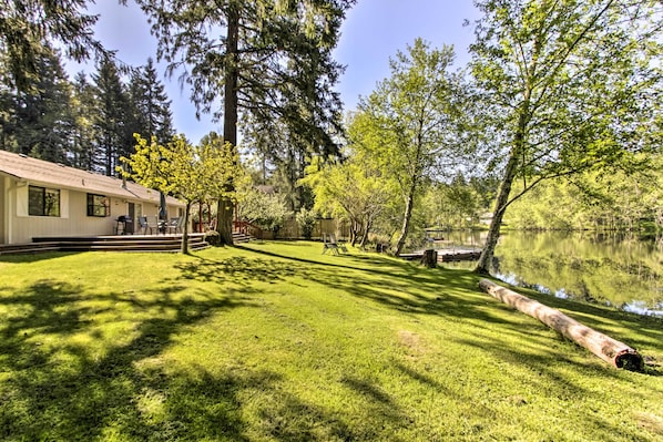 House (3 Bedrooms) | Interior - Quiet Lakefront Olympia Home w/ Dock on Half Acre (Olympia)