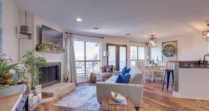 Canyon Lake Vacation Rental w/ Lake Views