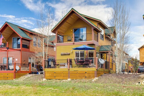 Riverfront Cabin, 4 Mi to Granby Ranch