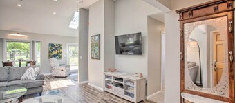 All-seasons Chewelah Home: Fish, Golf & Ski!