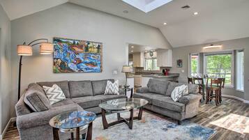 House (3 Bedrooms) | Front of property