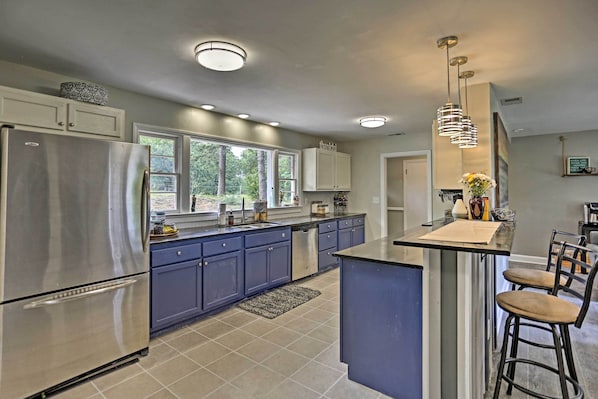 House (3 Bedrooms) | Interior