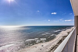 Apartment (2 Bedrooms) | Interior - Beachfront PCB Condo w/ Ocean Views & Pool Access! (Panama City Beach)