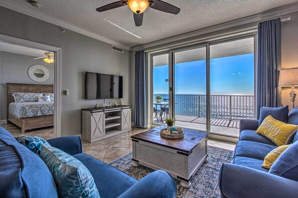Apartment (2 Bedrooms) | Interior - Beachfront PCB Condo w/ Ocean Views & Pool Access! (Panama City Beach)