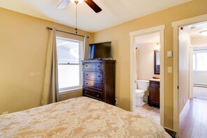 Apartment (2 Bedrooms) | Interior - Chic & Cozy Breck Condo: Ski-in/ski-out at Peak 8! (Breckenridge)