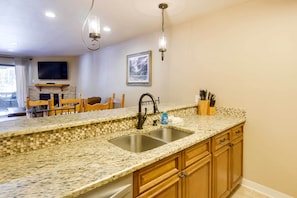 Apartment (2 Bedrooms) | Interior - Chic & Cozy Breck Condo: Ski-in/ski-out at Peak 8! (Breckenridge)