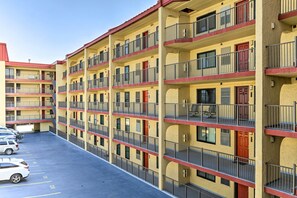 Apartment (2 Bedrooms) | Interior - Balcony & Beach Access: Inviting Ocean City Condo (Ocean City)