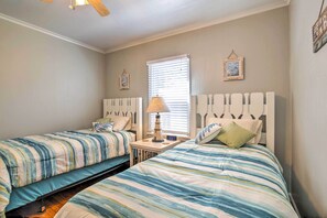 House (2 Bedrooms) | Interior - Modern Sturgeon Bay Home by Potawatomi State Park! (Sturgeon Bay)