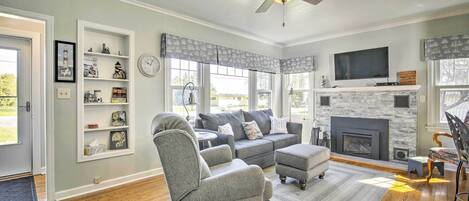 House (2 Bedrooms) | Interior