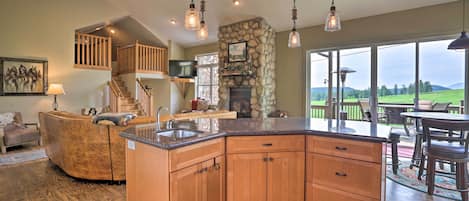 House (4 Bedrooms) | Interior